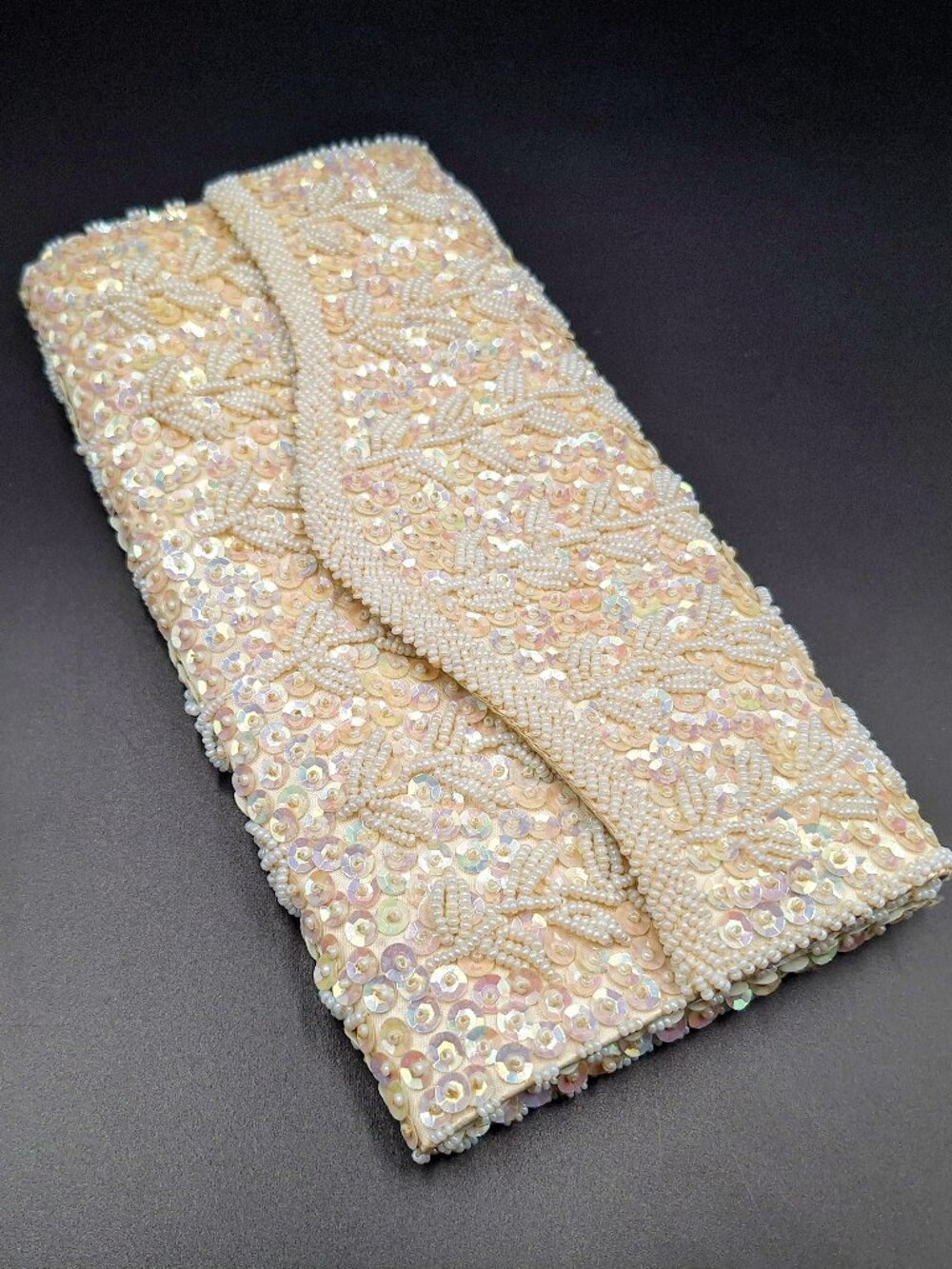 Vintage White Satin Lined Leaves Pattern Beaded Sequins Clutch Snap Close